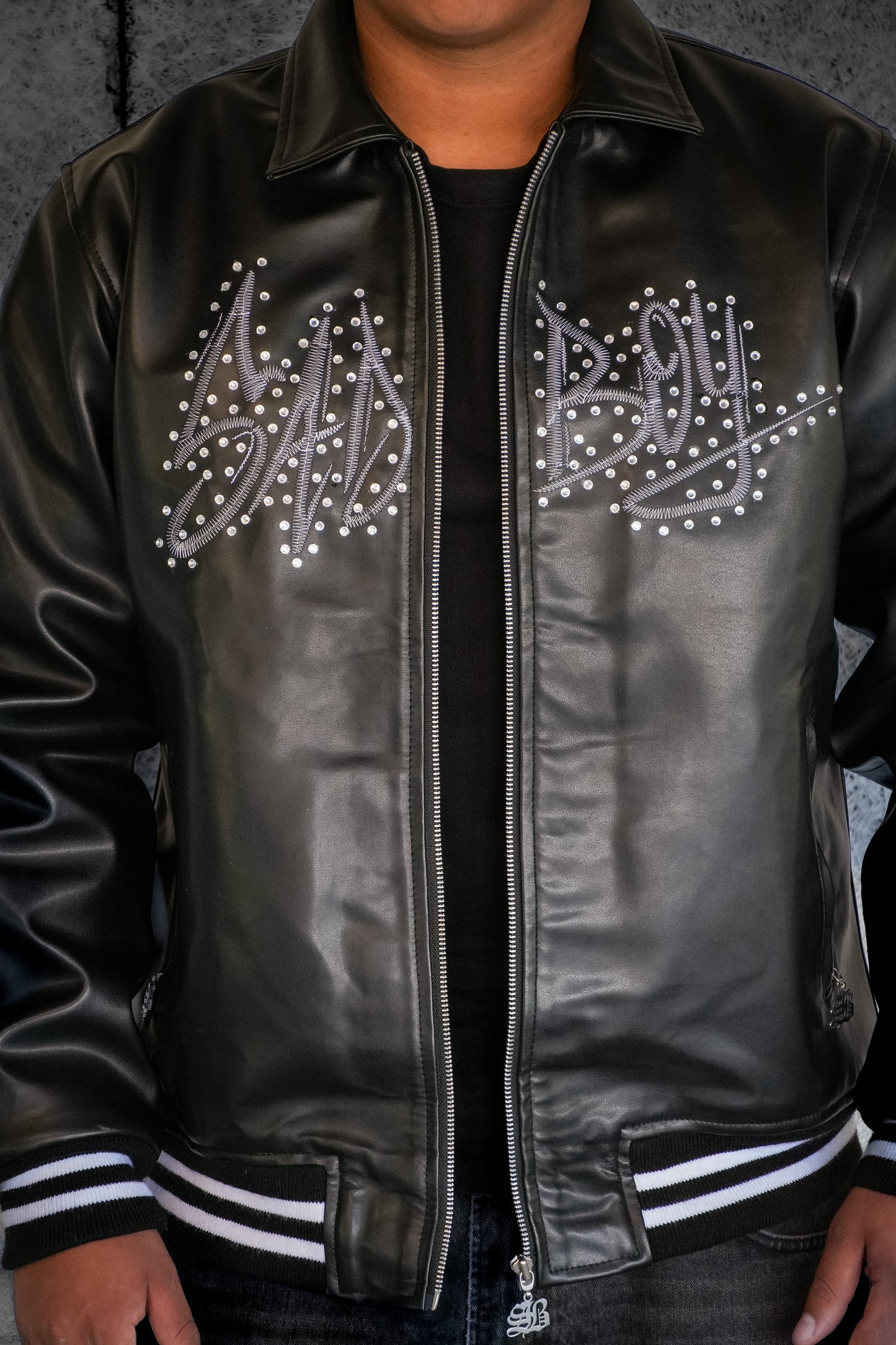 BLACK LEATHER JACKET
