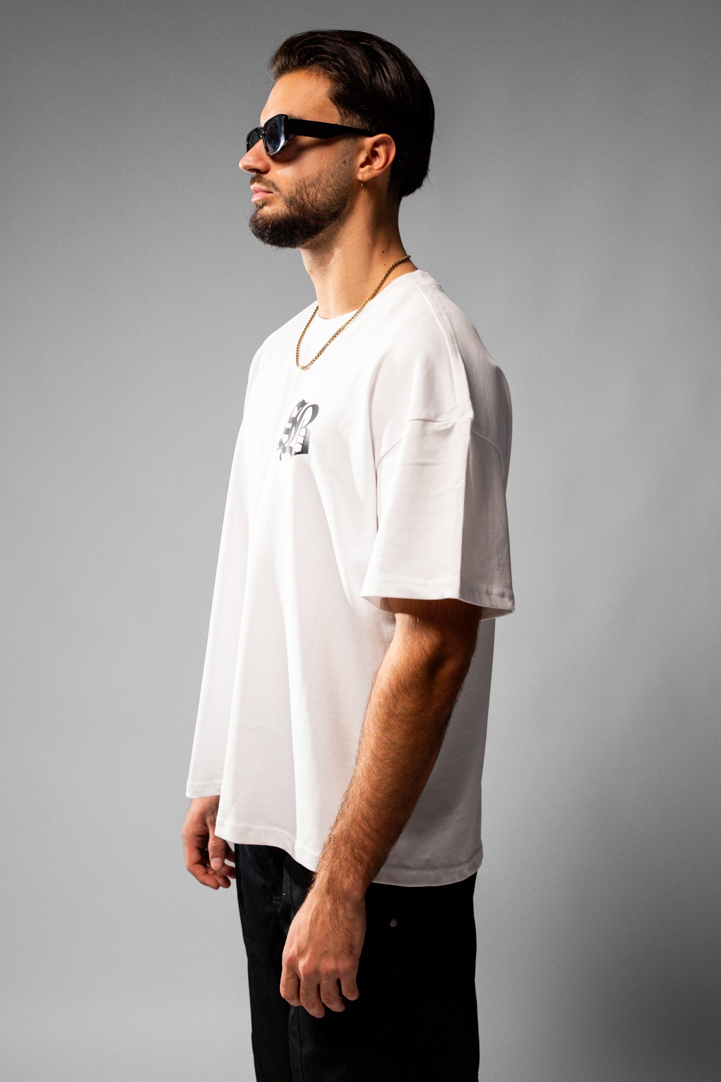 WHITE OVERSIZE T-SHIRT